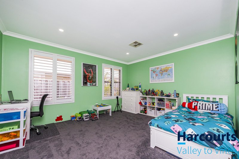 Photo - 34 Elmina Avenue, Ellenbrook WA 6069 - Image 13