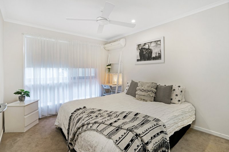 Photo - 34 Emerton Crescent, Robina QLD 4226 - Image 12