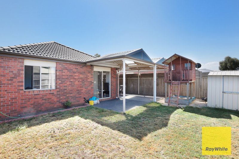 Photo - 34 Emma Drive, Point Cook VIC 3030 - Image 11