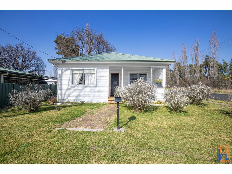 Photo - 34 Enid Street, Armidale NSW 2350 - Image 7