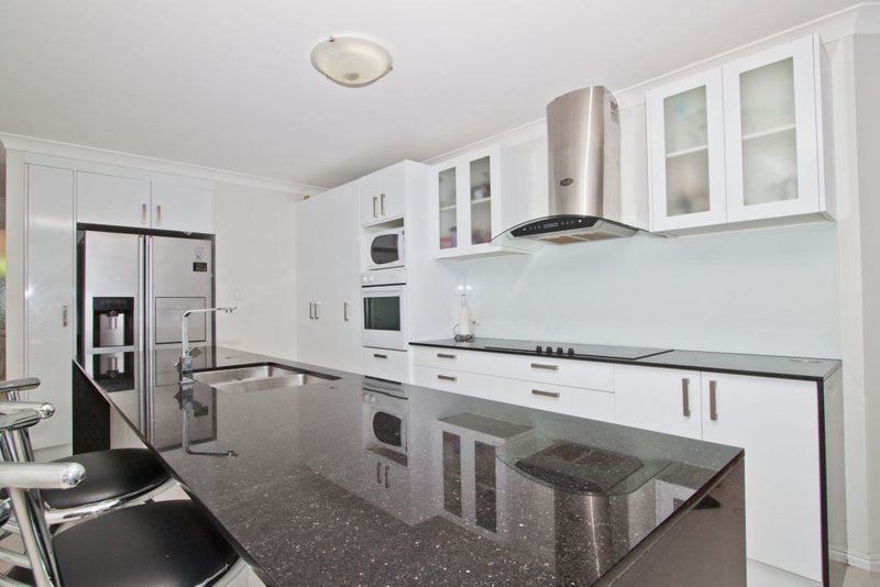 Photo - 34 Erncroft Place, Rocklea QLD 4106 - Image 1