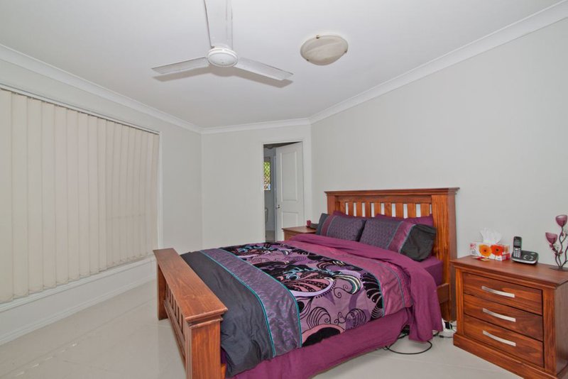 Photo - 34 Erncroft Place, Rocklea QLD 4106 - Image 3