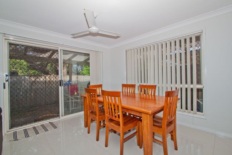 Photo - 34 Erncroft Place, Rocklea QLD 4106 - Image 4