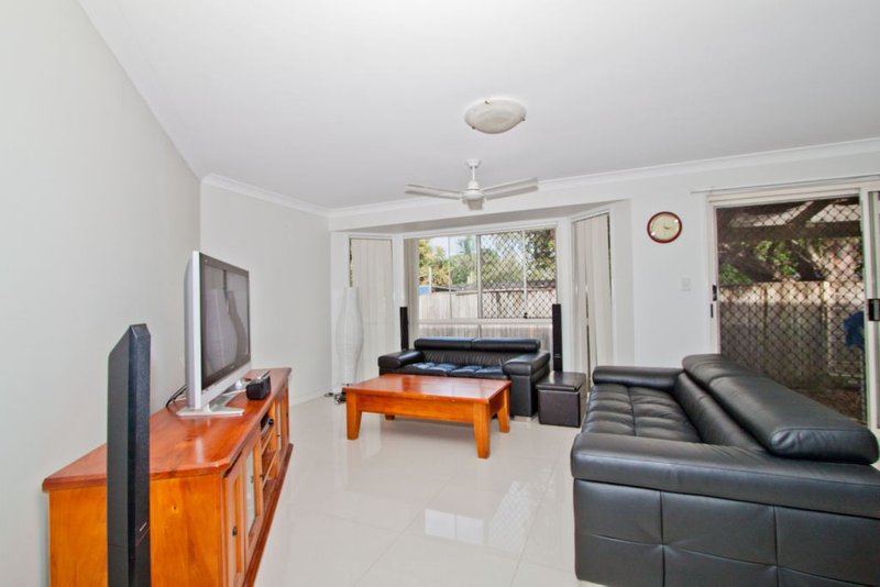 Photo - 34 Erncroft Place, Rocklea QLD 4106 - Image 5