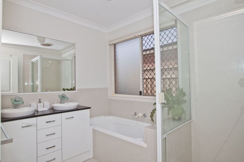 Photo - 34 Erncroft Place, Rocklea QLD 4106 - Image 8