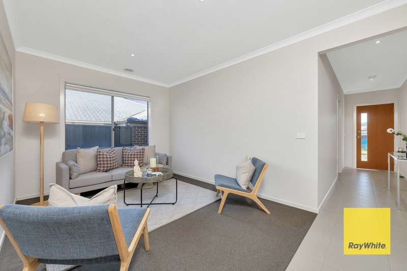 Photo - 34 Etherington Drive, Mernda VIC 3754 - Image 8