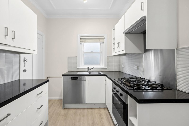 Photo - 3/4 Eustace Street, Manly NSW 2095 - Image 2