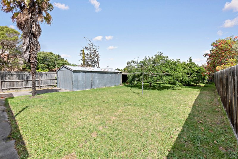 Photo - 34 Euston Road, Hughesdale VIC 3166 - Image 11