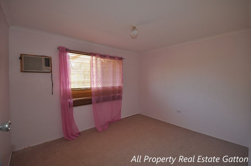 Photo - 34 Falconer Street, Gatton QLD 4343 - Image 7