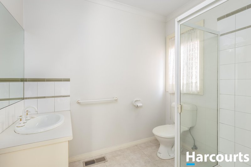 Photo - 34 Farview Drive, Rowville VIC 3178 - Image 8