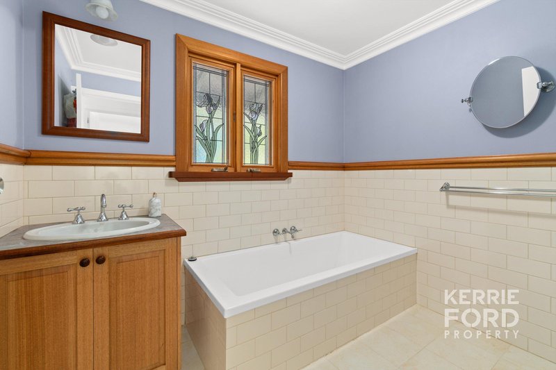 Photo - 34 Fay Street, Jeeralang Junction VIC 3840 - Image 12