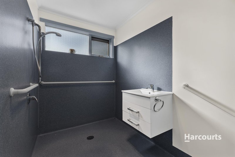 Photo - 3/4 Federal Street, Upper Burnie TAS 7320 - Image 4