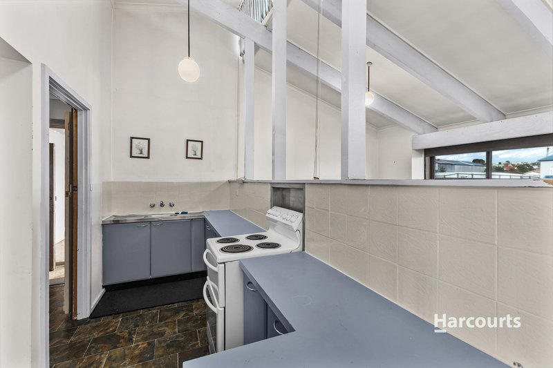 Photo - 3/4 Federal Street, Upper Burnie TAS 7320 - Image 5