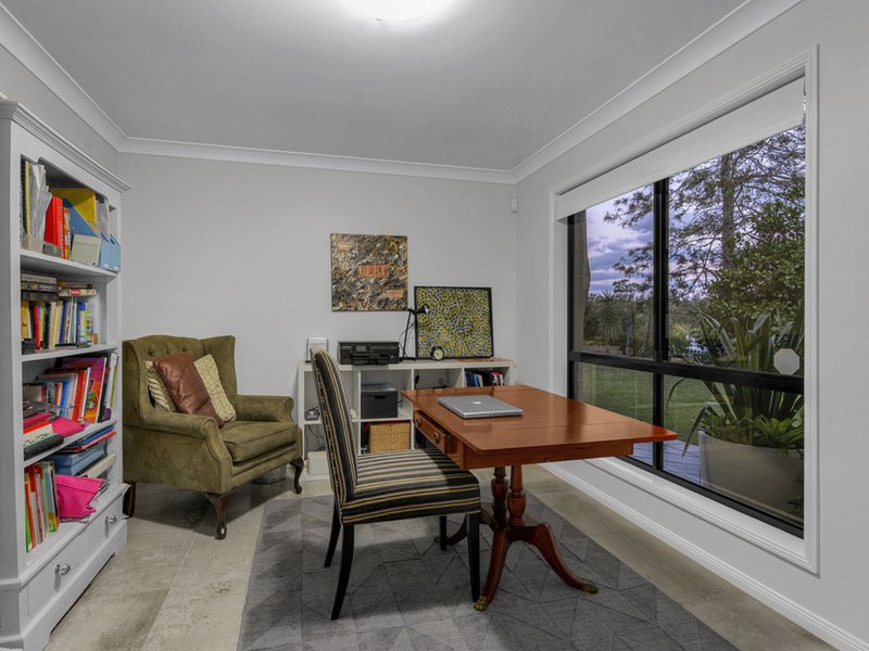 Photo - 34 Fiddlewood Place, Bridgeman Downs QLD 4035 - Image 20