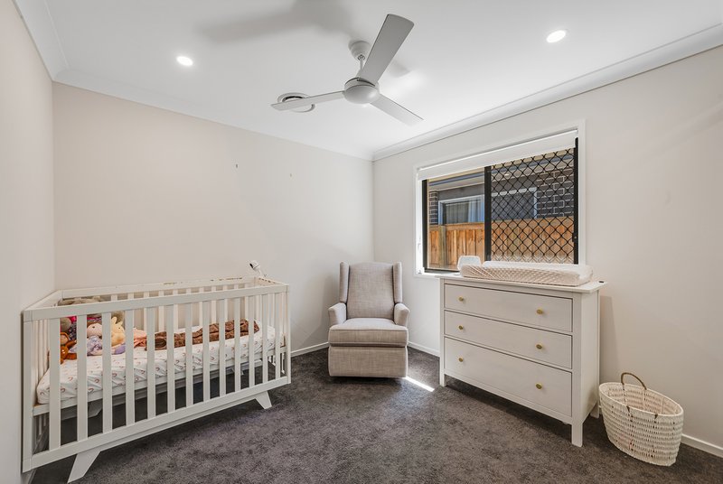 Photo - 34 Flint Street, Bray Park QLD 4500 - Image 10