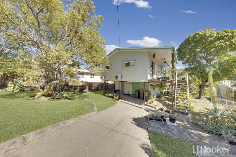 Photo - 34 Flounder Crescent, Toolooa QLD 4680 - Image 1