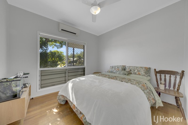 Photo - 34 Flounder Crescent, Toolooa QLD 4680 - Image 9