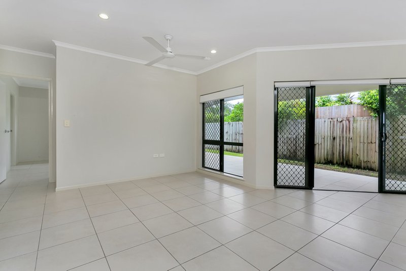 Photo - 34 Fossilbrook Bend, Trinity Park QLD 4879 - Image 13