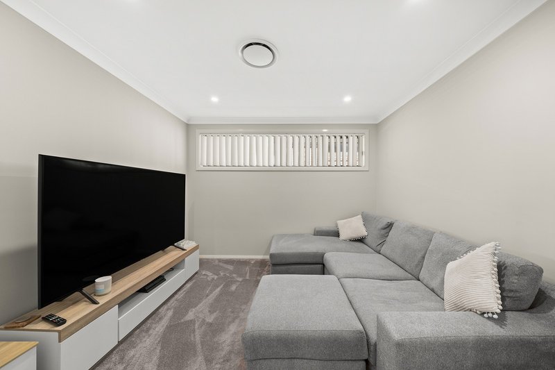 Photo - 34 Foxall Street (Grantham Farm) , Riverstone NSW 2765 - Image 5