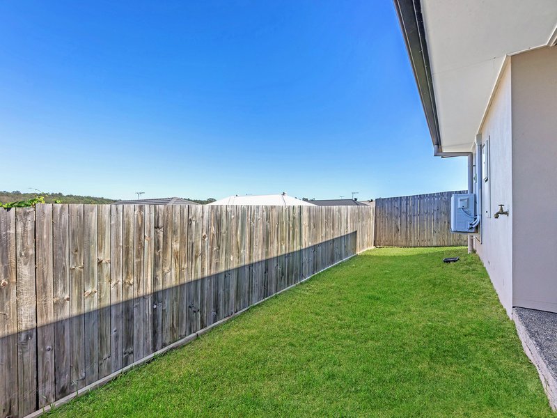 Photo - 34 Frankland Street, South Ripley QLD 4306 - Image 13