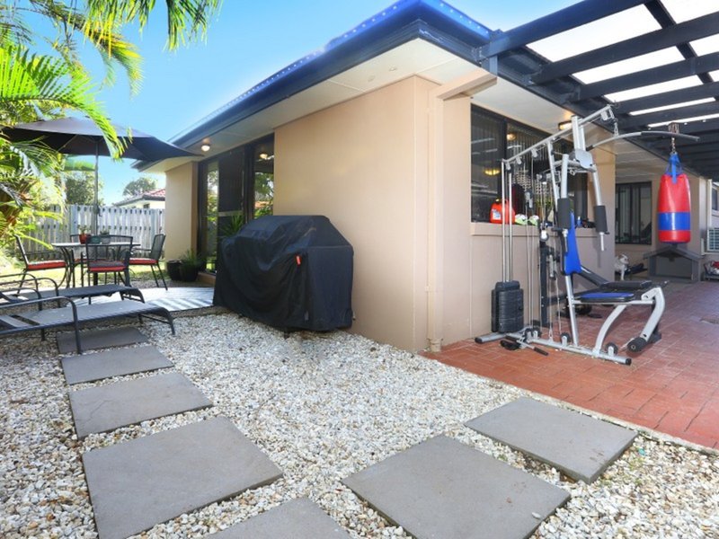 Photo - 34 Gardendale Crescent, Burleigh Waters QLD 4220 - Image 16