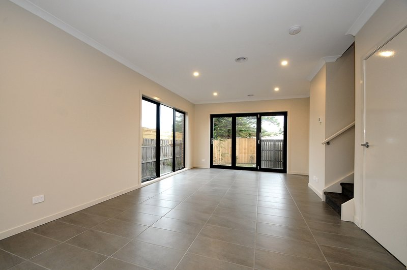 Photo - 3/4 Gladwyn Avenue, Frankston VIC 3199 - Image 2