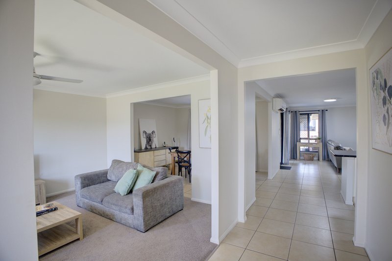 Photo - 34 Glencoe Place, Thagoona QLD 4306 - Image 3