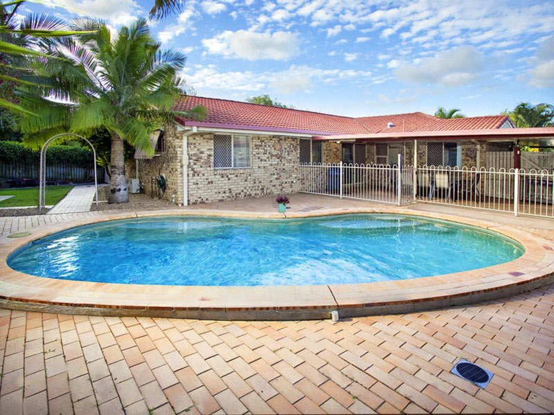 Photo - 34 Glenlyon Court, Albany Creek QLD 4035 - Image 2