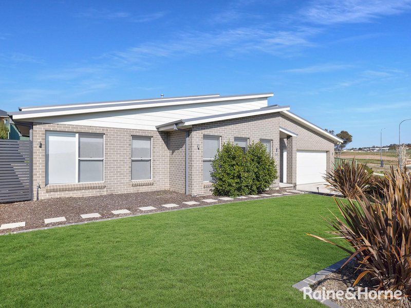 34 Governors Parade, Windradyne NSW 2795