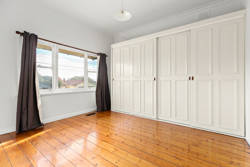 Photo - 34 Grandview Road, Preston VIC 3072 - Image 10