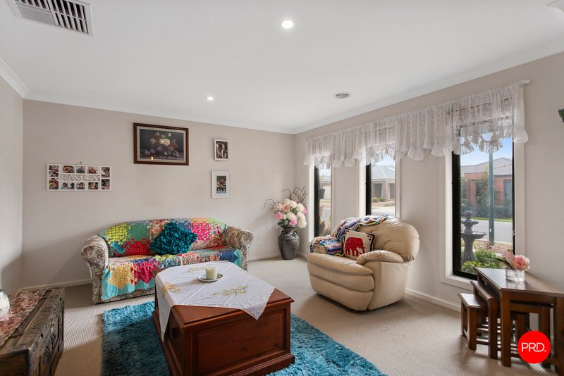 Photo - 34 Greenfield Drive, Epsom VIC 3551 - Image 5