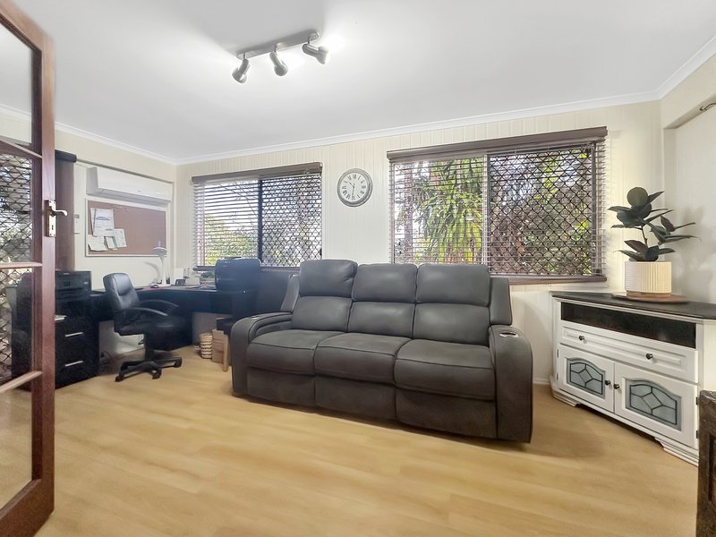 Photo - 34 Grieshaber Drive, Sarina QLD 4737 - Image 9