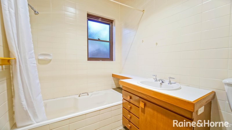 Photo - 34 Grove Avenue, Penshurst NSW 2222 - Image 10