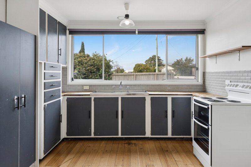 Photo - 34 Gunner Street, Camperdown VIC 3260 - Image 2