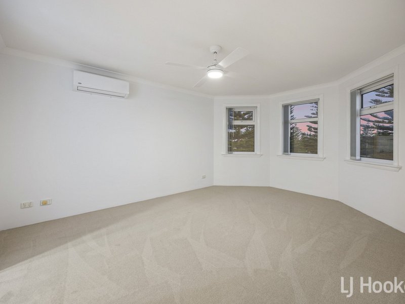 Photo - 34 Halmstad Circle, Mindarie WA 6030 - Image 20