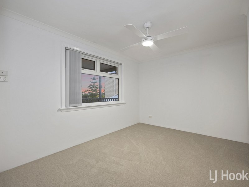 Photo - 34 Halmstad Circle, Mindarie WA 6030 - Image 22