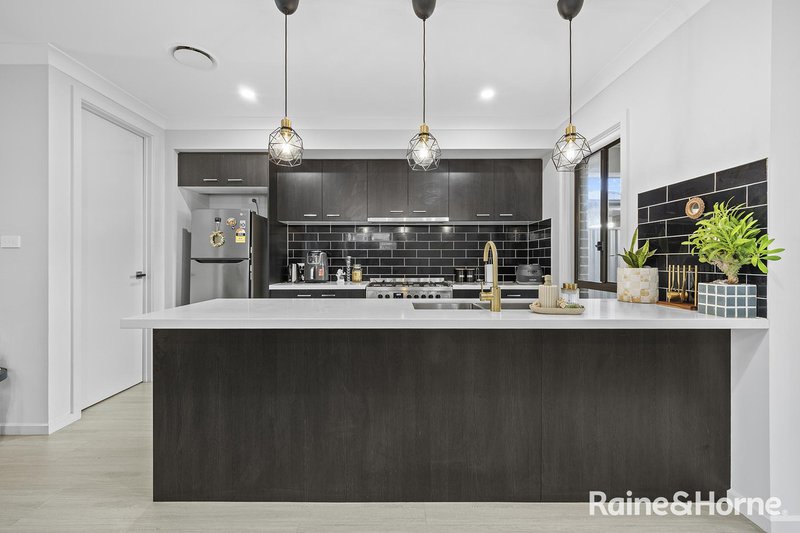 Photo - 34 Hannah Morris Street, Marsden Park NSW 2765 - Image 3