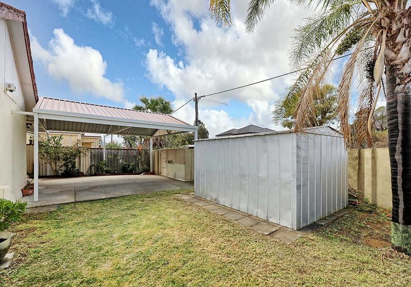 Photo - 34 Hartfield Street, Queens Park WA 6107 - Image 18