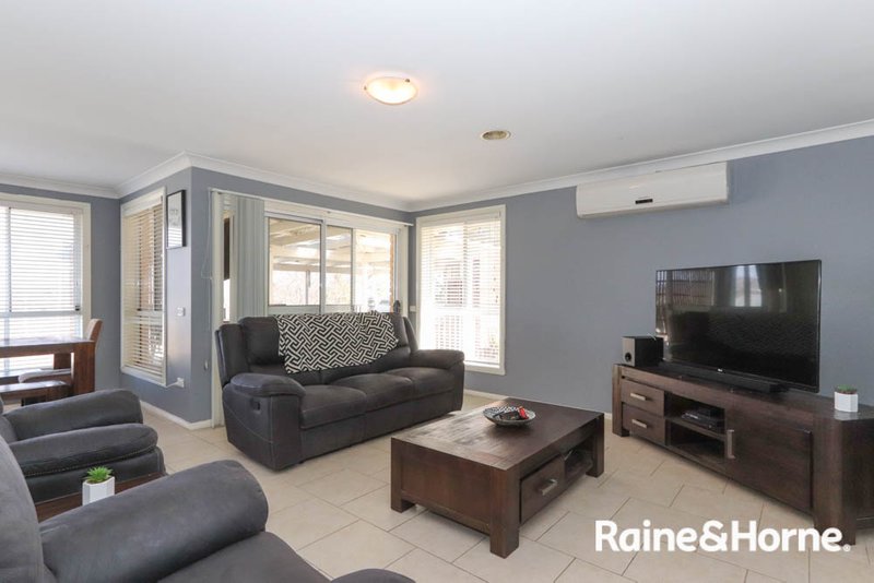 Photo - 34 Hassall Grove, Kelso NSW 2795 - Image 5