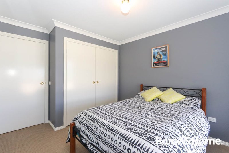 Photo - 34 Hassall Grove, Kelso NSW 2795 - Image 11