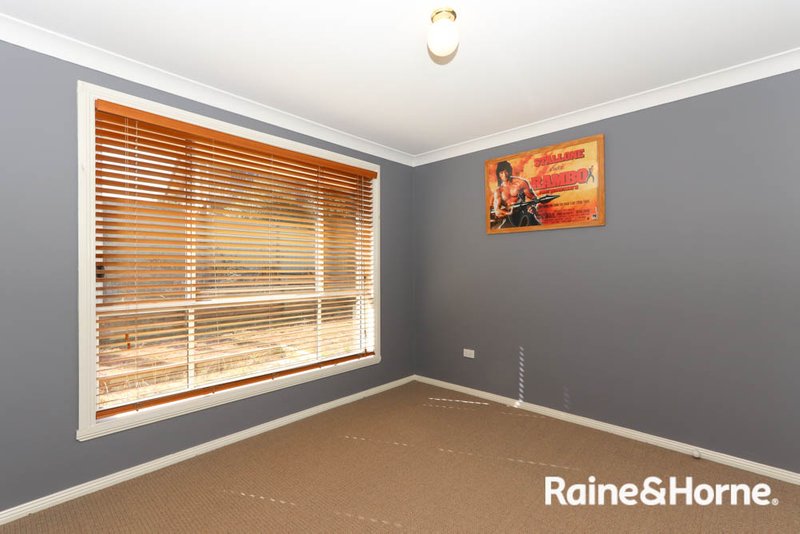 Photo - 34 Hassall Grove, Kelso NSW 2795 - Image 12