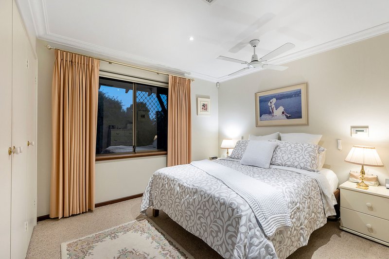 Photo - 34 Hatfield Way, Booragoon WA 6154 - Image 15