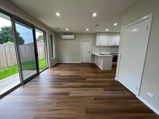 Photo - 3/4 Herbert Crescent, Sunbury VIC 3429 - Image 4