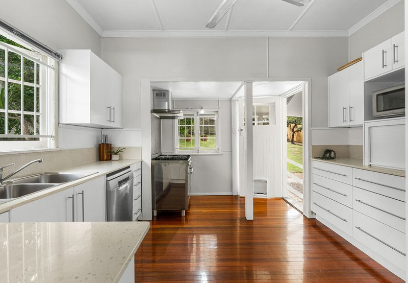 Photo - 34 Herbert Street, Murarrie QLD 4172 - Image 6