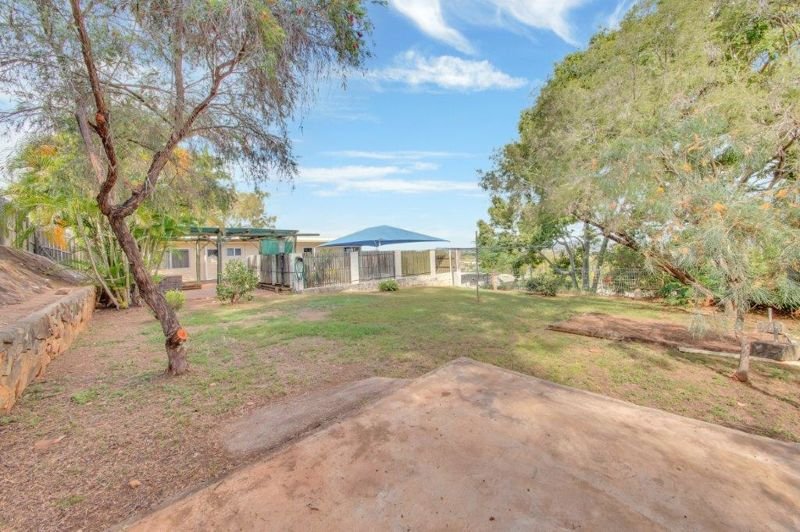 Photo - 34 Herbertson Street, West Gladstone QLD 4680 - Image 14