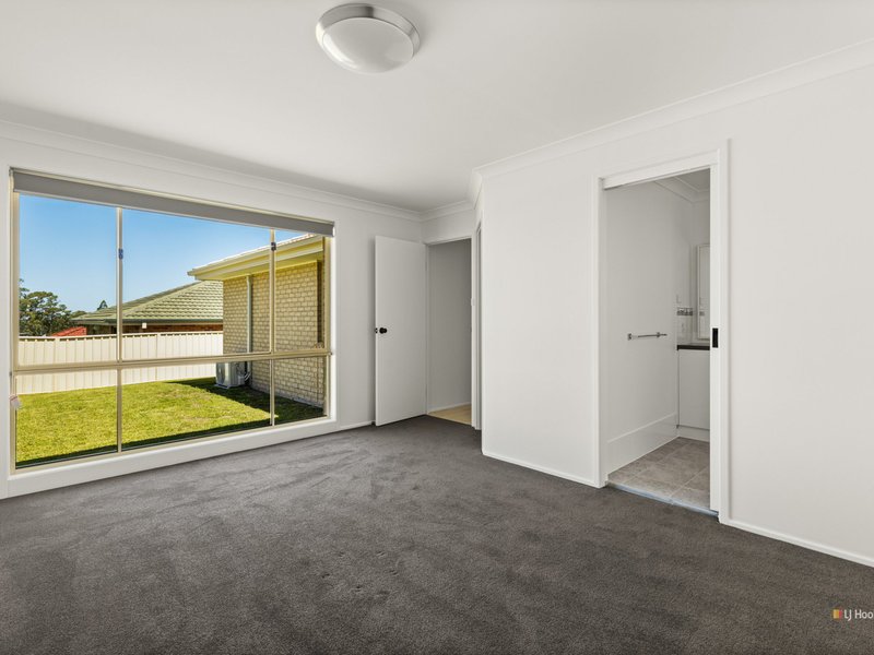 Photo - 34 Hewitt Avenue, Sanctuary Point NSW 2540 - Image 8