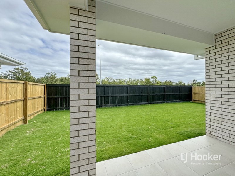 Photo - 34 Hexham Street, Yarrabilba QLD 4207 - Image 6