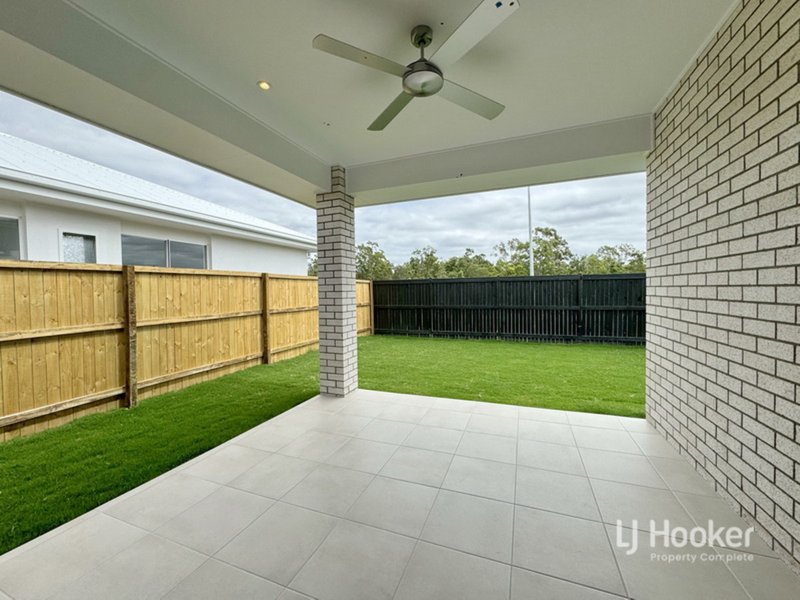 Photo - 34 Hexham Street, Yarrabilba QLD 4207 - Image 12