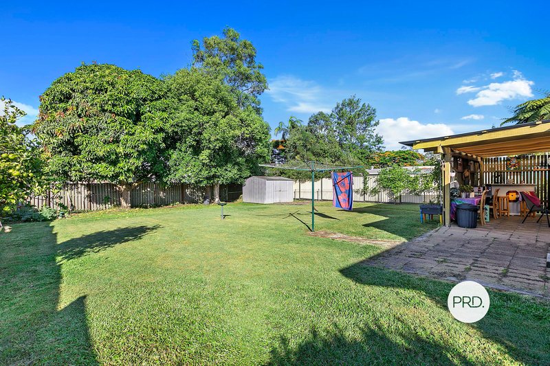 Photo - 34 Hillcrest Avenue, Granville QLD 4650 - Image 14