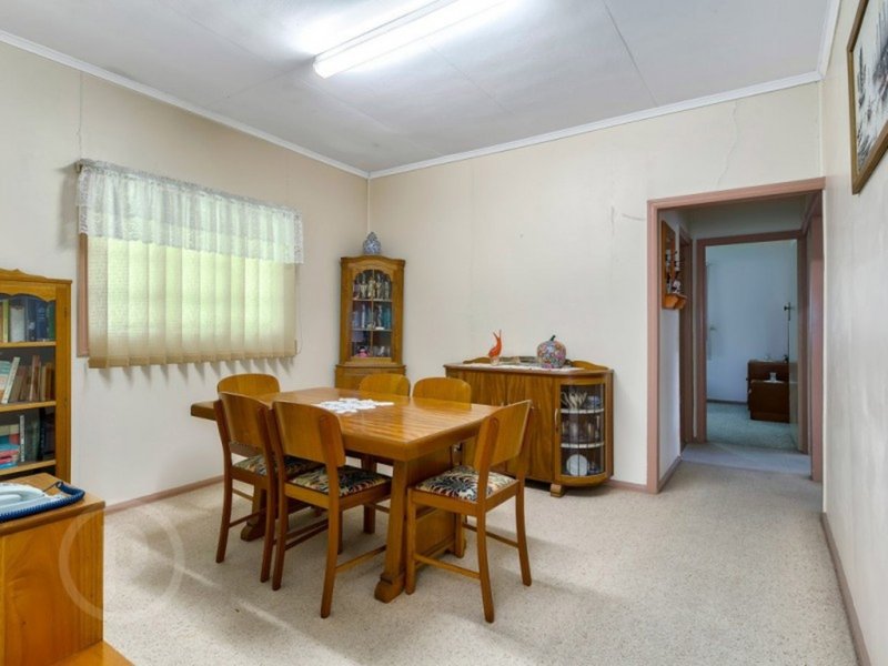 Photo - 34 Hillview Terrace, Moorooka QLD 4105 - Image 6